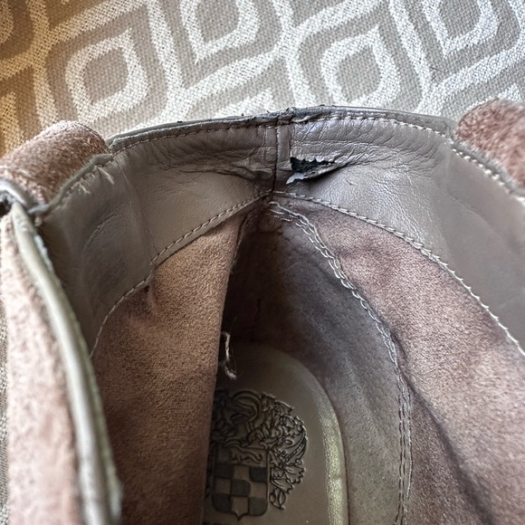 Vince Camuto Hudson Taupe Suede Ankle Boots sz 7.5​ - Picture 7 of 10